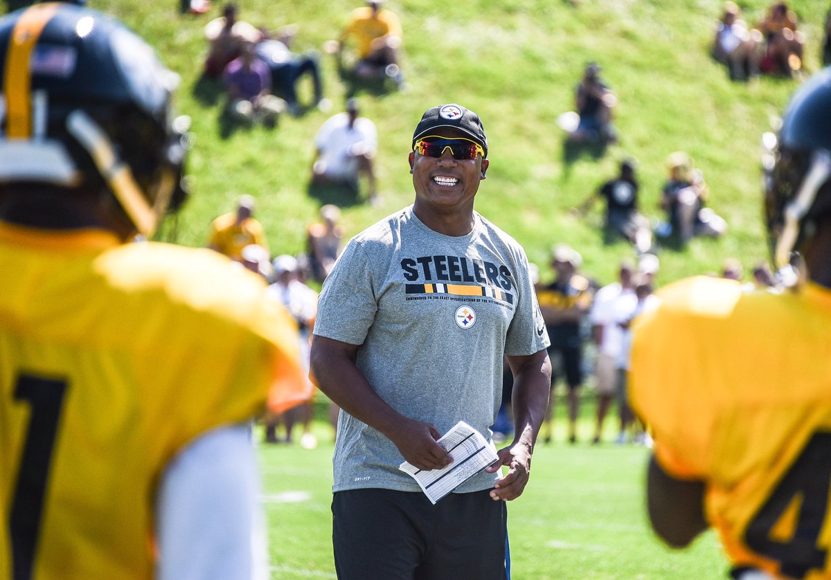 Wait... What year is it again? 🤔😁