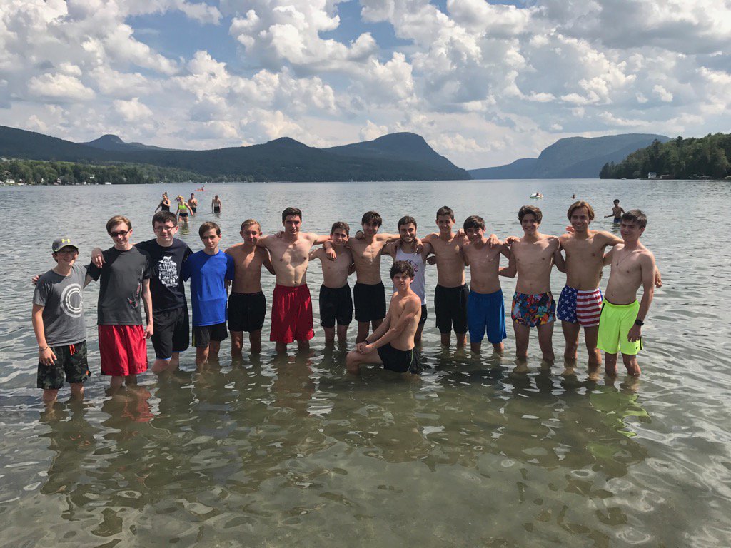 Xavier_XC_TF's tweet photo. The @athleticsXHS @Xavier_XC_TF team put in a great day of work at the lake! https://t.co/IFXHSTJOxY