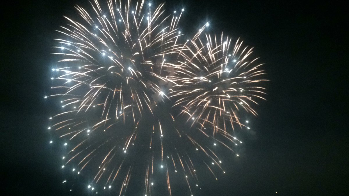 bxsrx_'s tweet image. #E ❤️