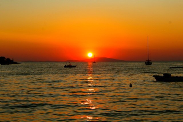 nauticalportal's tweet photo. #SailingIntoTheSunset
#PakleniIslands
#Croatia
#travel
#vacation
#sailing
#sailingvacation
#StunningSunsets
#StunningPhotos
#nauticalportal https://t.co/w2ddyQJrTo
