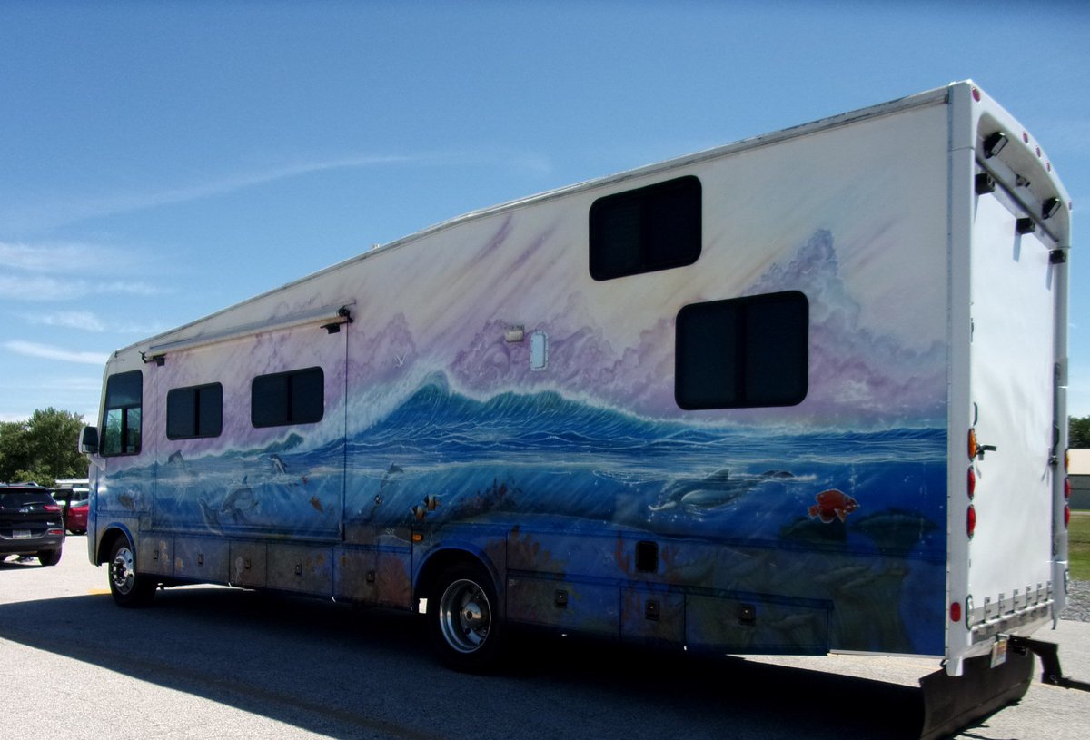 TotalValueRV's tweet photo. #UniqueRV sighting at #TotalValueRV! A hand painted #OutLawRV. Looks like we are putting on a passenger side mirror... https://t.co/DD7cmOx4km