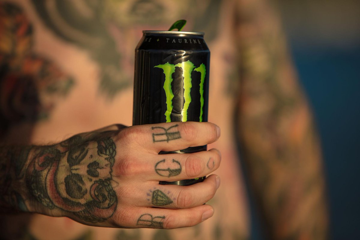 Nada melhor que um Monster bem gelado agora... né?! #MonsterEnergy