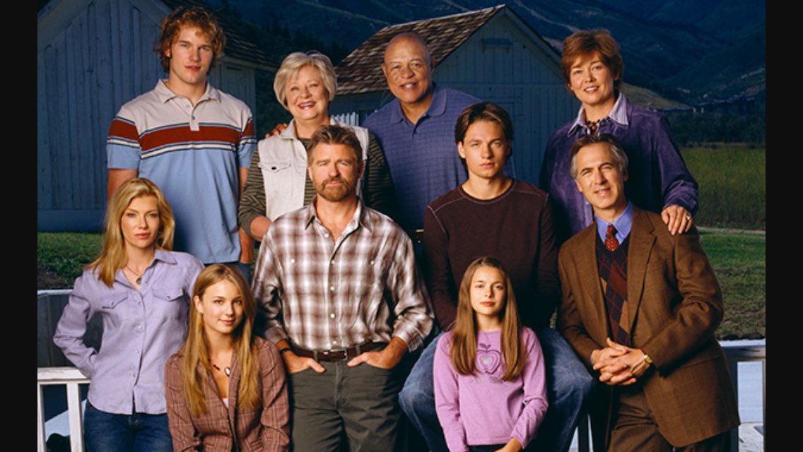 .<a href="/TheCW/">The CW</a>'s last panel at #TCA17 is a 15th Anniversary reunion of cast of #Everwood.
I feel old.