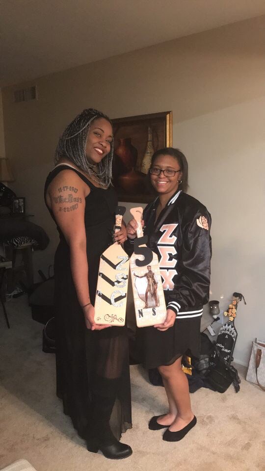 ou_zchis's tweet photo. Nothing like Peachy Wednesdays ๐๐๐ค #peachywednesdays #TeamOu #zetasigmachi #zchis #sisterZ #Oaklanduniversity #radiant https://t.co/ymn5vQPQkt