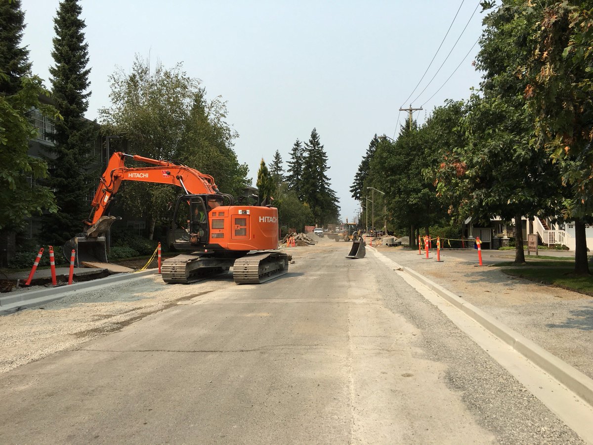 Construction of the new Acadia Road is half-way done! Stay informed about how road work will impact you: goo.gl/dNwb6V