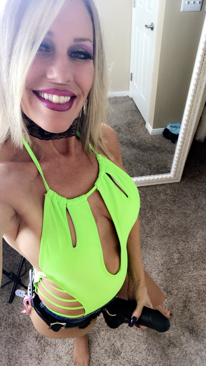 👑Nikki Ashton👑 on Twitter "Wanna FUCKKKKK?!?!?!🤣😂🤣😂🤣…