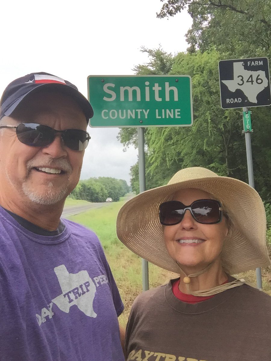 larry_smithlp's tweet photo. The Smith's just grabbed SMITH COUNTY!
#trippin254 https://t.co/USAatxYaIS