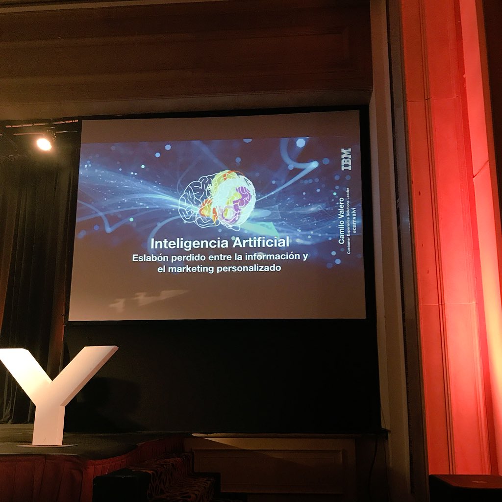 anitapozzolo99's tweet photo. " La inteligencia artificial está al alcance de tu mano, ¡úsala y transforma el Marketing! " - @camvalvi #MDay2017 #Marketing 📲💡📈 https://t.co/GoNnX9qkOM