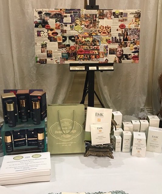 VidaEmanuelBH's tweet photo. We gave away hundreds of gift bags filled with amazing skin care products #angelenomagazine #beverlyhillsbeautylounge #vidaemanueldayspa https://t.co/WxxaxsdiJt