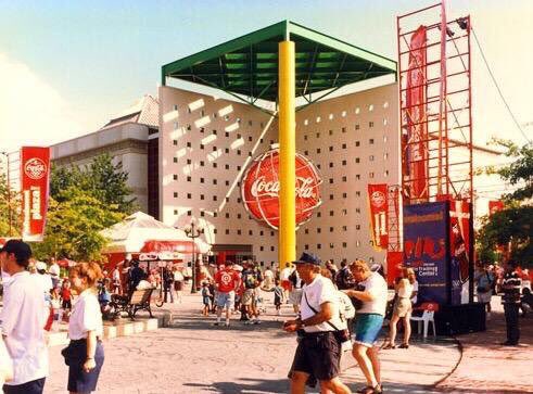 2DayInGAHistory's tweet photo. #ThisDayInGAHistory in 1990 the @WorldofCocaCola opened in Atlanta near the entrance of Underground Atlanta. https://t.co/QSFVjwpleI