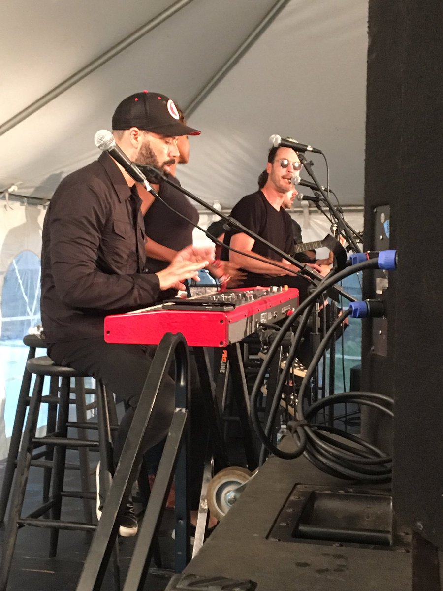 bfferney's tweet photo. #xfinity Pre show X1 party with @FitzAndTantrums - sounds great! https://t.co/ONCfKHr0bH