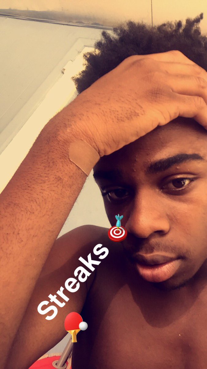 Dataviius's tweet image. Amos Florida.nigga 🎯🏓😜