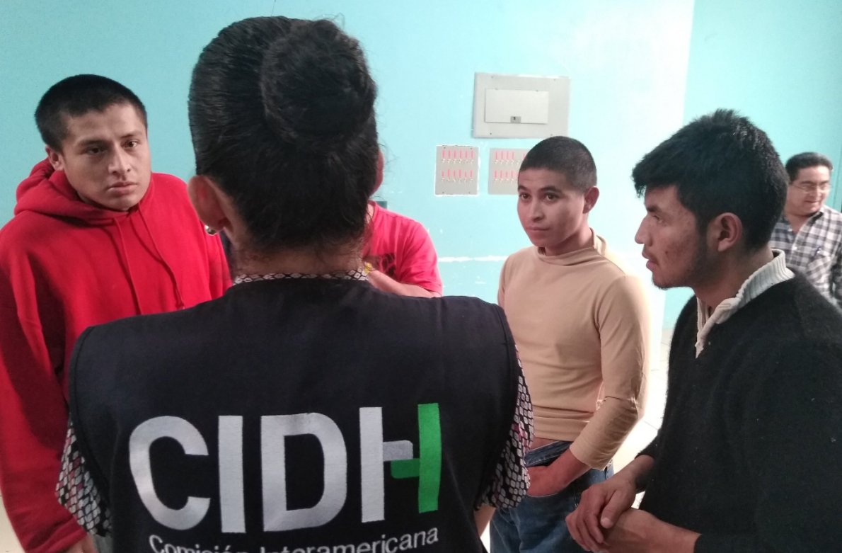 PublinewsGT's tweet photo. #Nacionales Delegados de @CIDH visitan Federico Mora y revelan dibujos hechos por los internos https://t.co/UjbCNGqkYm https://t.co/3wcuT8FyRa
