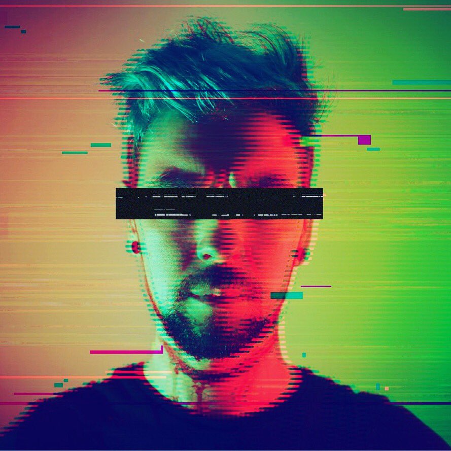 Jacksepticeye's tweet image. S̢͔͖͎͈̘̰͎ͅa̻̣͚͠͠v҉͈̭͖̙͉̰̩͈ͅe̦͚̞͞ him