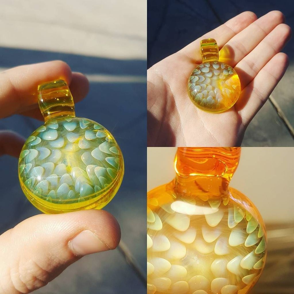 trappedglass's tweet photo. Fatty Terps Fumed Implosion Pendant 🍊🍋 Available for a great deal! -Link in bio- I also just reached 1,900 followe… https://t.co/pw2btt3vEC https://t.co/DoksgSF0K5