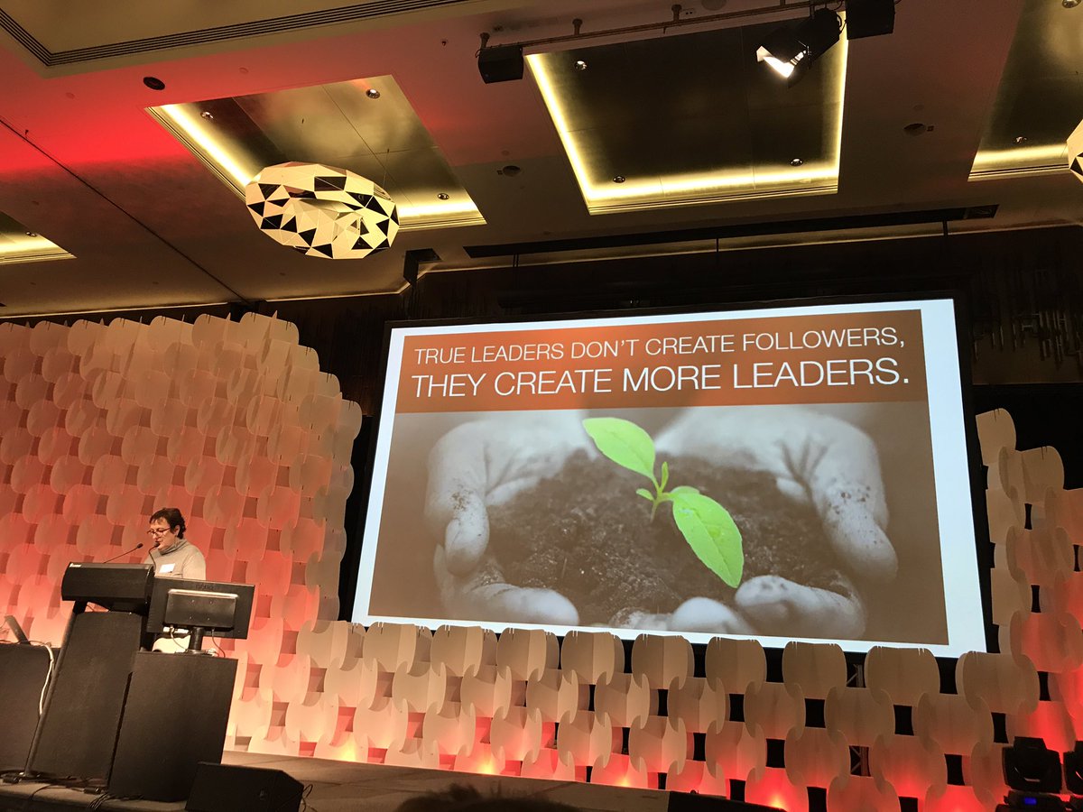linda0204's tweet photo. #pdn2017 designed by leaders for leaders https://t.co/JfQoc5tFIz