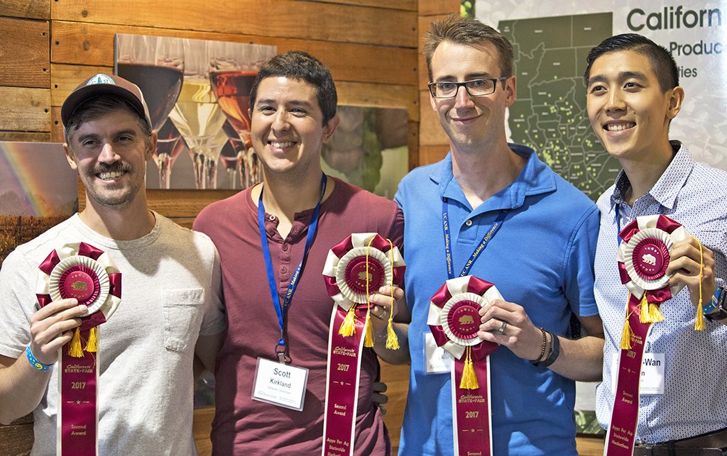 ucanr's tweet photo. #AppsforAg Hackathon winner uses artificial intelligence to diagnose plant problems. Lots of great #AgTech ideas! https://t.co/iVCOHOeH28 https://t.co/laMOXGAWLE