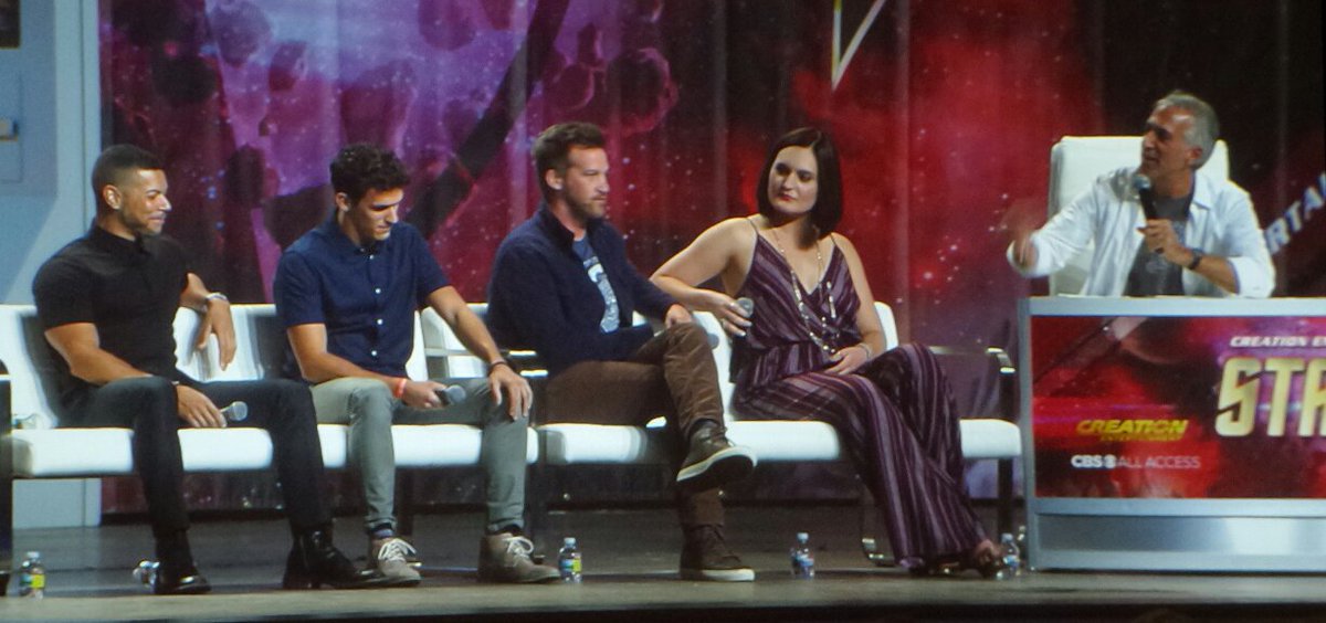Nacelle1701's tweet photo. The cast of #StarTrekDiscovery on stage for the first time at #STLV2017 In Las Vegas! #STLV #ScottMantz https://t.co/Z2qmRmEVJG