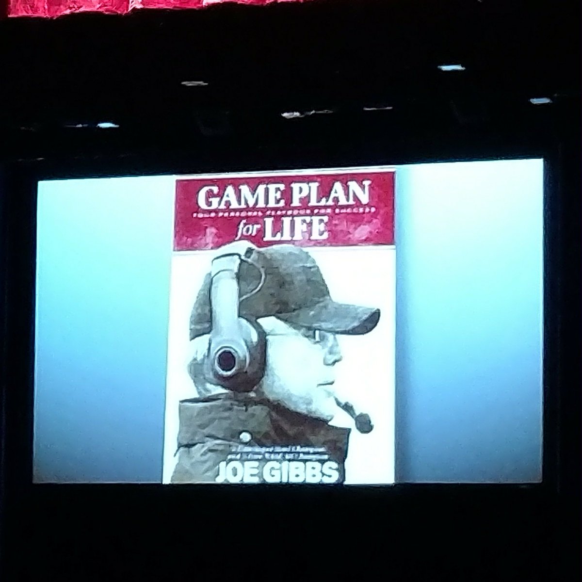 Heller_man's tweet photo. Excited my son's get to hear @CoachJoeGibbs  and @kurt13warner discuss a Game Plan for Life tonight! #Inspiration #LifeGoals  #GamePlan4Life https://t.co/AqvHa7YyvZ
