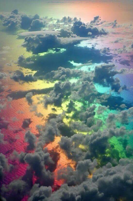 freySTEMlab's tweet image. Phenomena!! View from a pilot flying over a rainbow. What a discussion this could spark!! #cobbscience #GSE2017