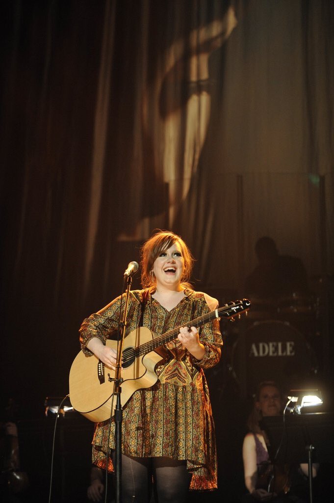 AdeleNowuk's tweet photo. Adele live at The Wiltern
2009 X 2016 https://t.co/e7wcqjGXTA