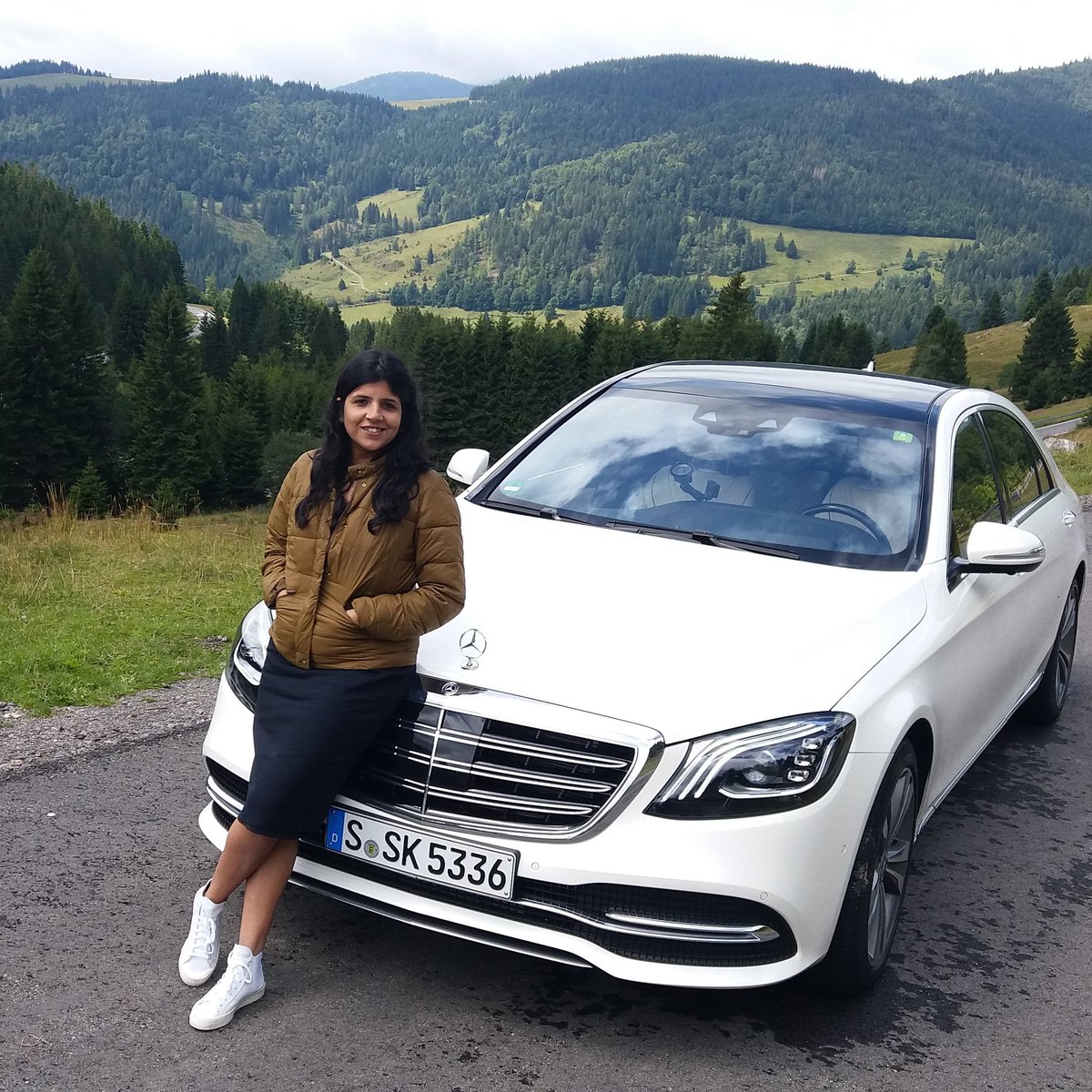 SwatiKJain's tweet photo. On @TheAutoShowBTVI we drive the all new Merc S class in Zurich, Tata Motors compact SUV Nexon &amp; get u first drive of @TeslaMotors Model 3 https://t.co/AJHIj2WXdT