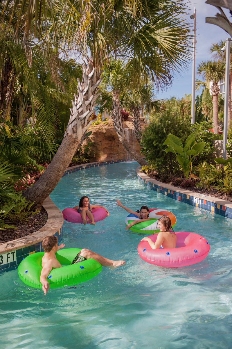3DTravelCompany's tweet photo. Summer please don't go! ☀️🌴🌺 #3DDogDaysofSummer17 #UniversalMoments #Summer2017 https://t.co/ye0G9mZze8