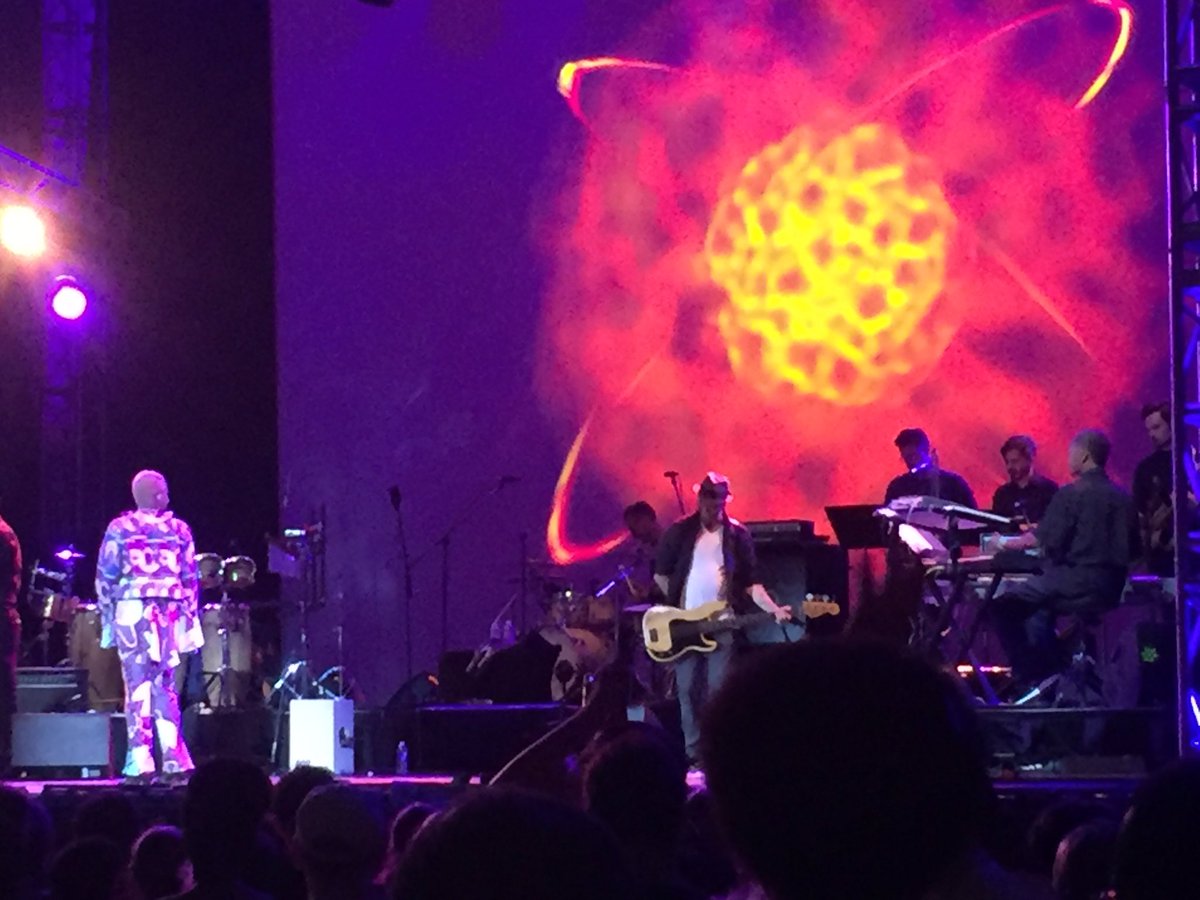 Omg yes go <a href="/Antibalas/">Antibalas</a> horns <a href="/martinperna/">Martín Perna</a> <a href="/Ericbiondo/">Eric Biondo</a> <a href="/morganjp/">Morgan Price</a> <a href="/Ray_Jay_May/">Raymond James Mason</a>