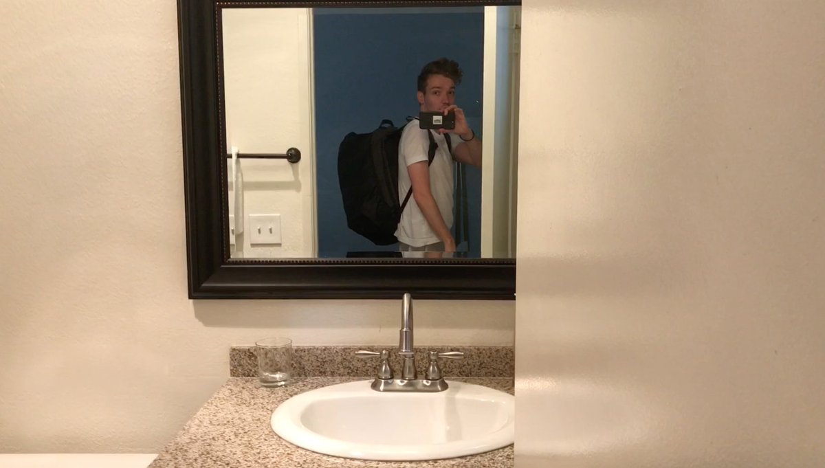levelsio's tweet photo. ✨ I wrote about how to pack for world travel (and living) with just a carry-on bag https://t.co/v7X1HhJBhf https://t.co/s2V996aEvm