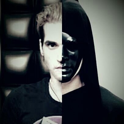 RcdMoon's tweet image. Rigger
@redmoonrigger 

Status: Fledgling

Attachments: Creed @RedMoonCreed (Recruiter)