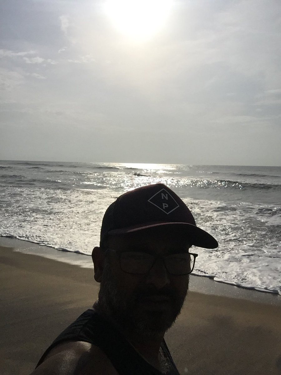 russcsk's tweet photo. Looking after myself when on holidays, morning beach run , cycling and some core #nowtimefor🍺🍺🍺 https://t.co/p3DPf3O7sU