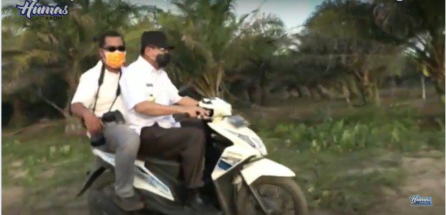 humasaceh's tweet photo. [Video] Wagub Tinjau titik spot Asap di Meulaboh https://t.co/bJvm8bZbTq https://t.co/GDyhO9kJZ1