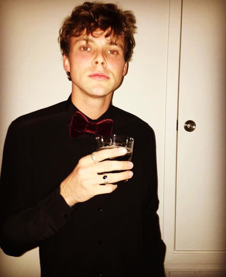 AusSquad5SOS's tweet photo. @5SOS #clearingoutmycameraroll 533-536 https://t.co/fjrakcIhv3