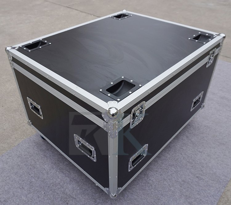 Cable Flight Case
Case Model: RKTUT1048458CDC
Case Size: W1040 X D840X H580mm
Luke Zhang: sales@chinaflightcases.com