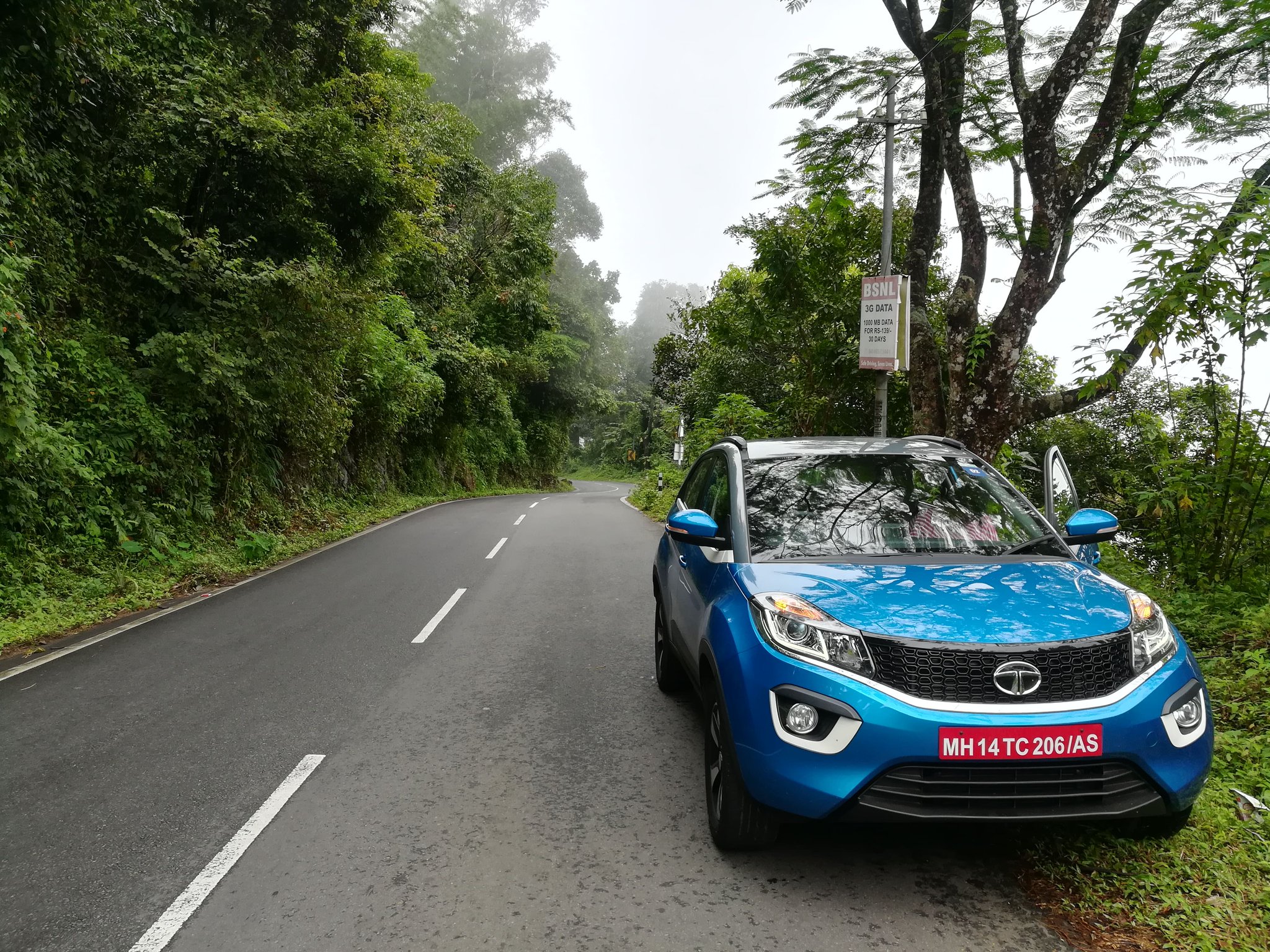 Beautiful ghats of Idukki. Image Courtesy: Karthik Murali, Twitter