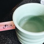 すしざんまいの神対応!醤油トラブルには炭酸水!
