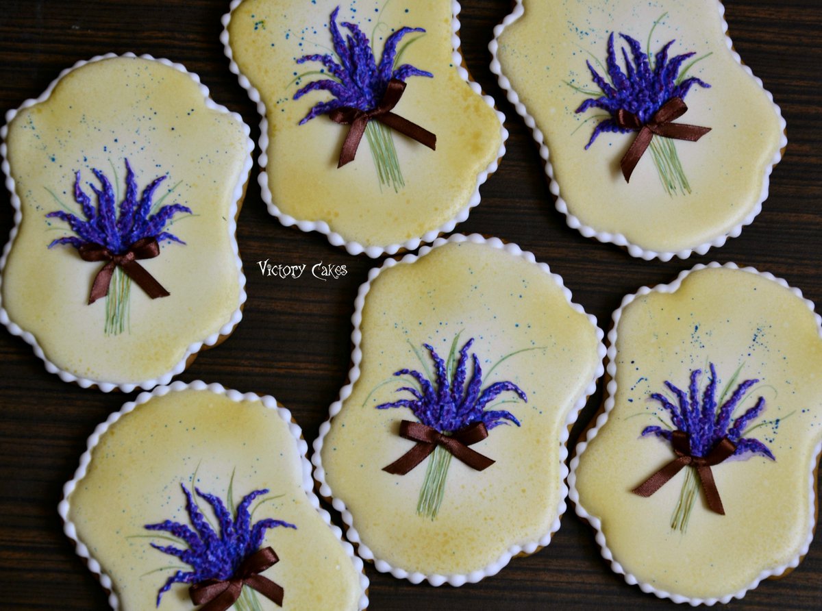 Victory_Cakes's tweet photo. #лаванда #пряники #лаванда_на_прянике #обучение #victory_cakes #krivoy_rog https://t.co/SLBo2ushMc