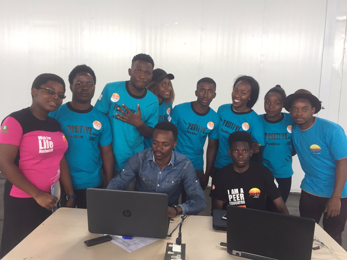 SAYWHATOrg's tweet photo. Students taking the lead in changing lives! @sarsyc @naczim @SaywhatHIT @Saih @OxfaminZim @UNFPA_Zimbabwe https://t.co/ntWrWFSkM4
