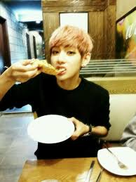 Jungkookie_Hang's tweet photo. π§ Δn Δα» sα»ng , sα»ng Δα» Δn π± Part 2 !
#BTSEating https://t.co/3OCsa26g1p