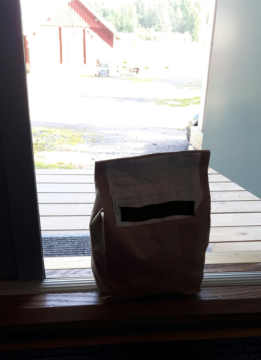 Lesbo pillua törmäämättä