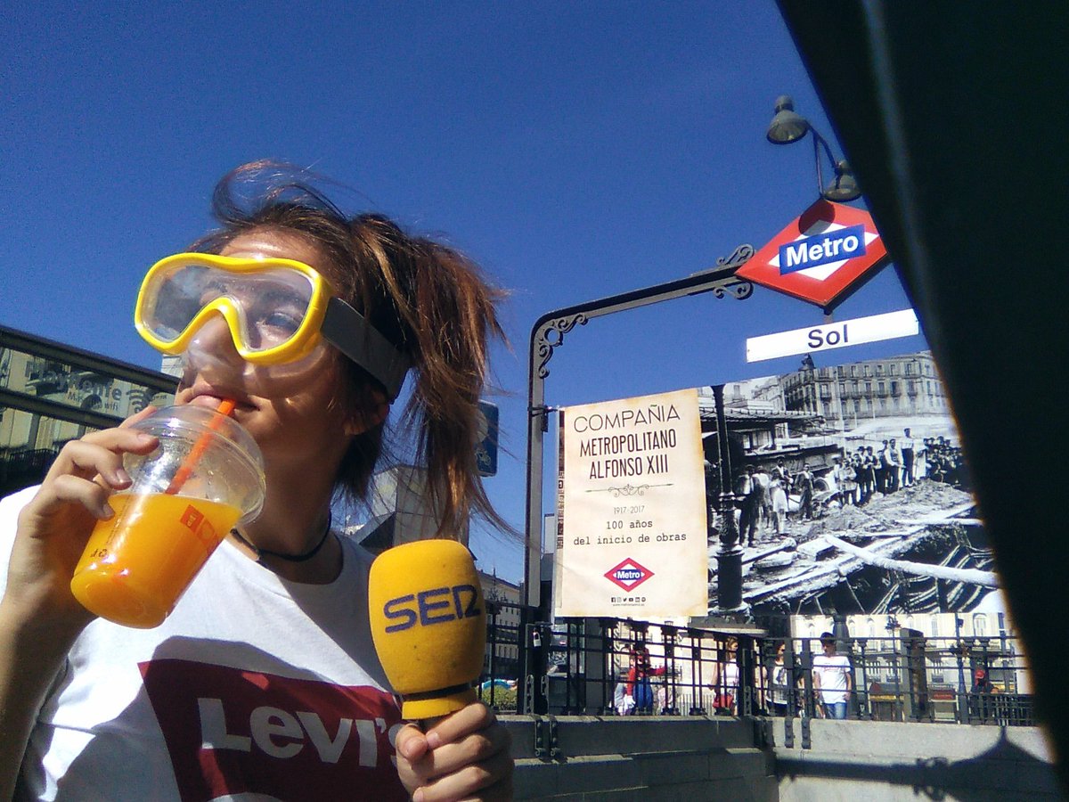 beatrizcn_'s tweet photo. Ya estoy preparada para coger el metro y llegar a la siguiente piscina que pondremos a prueba en @HoyxHoyMadrid #ElTestDeLaSocorrista #HxHM https://t.co/yue7BQHsGp