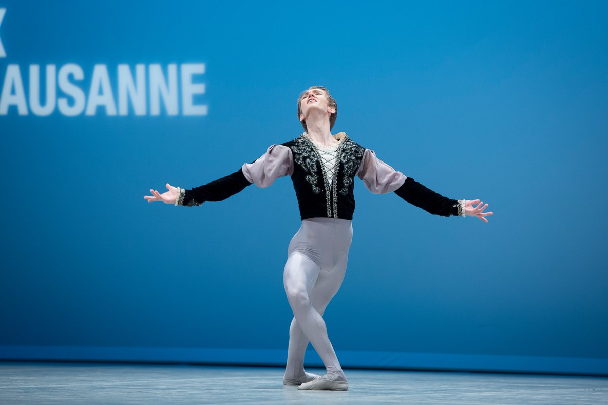 PrixdeLausanne's tweet photo. @julian_mackay - Prize Winner @HarlequinFloors #Prix2015 - will perform at the opening gala of #ChinaIBCC on August 4th in Beijing! https://t.co/htYIumc9QX