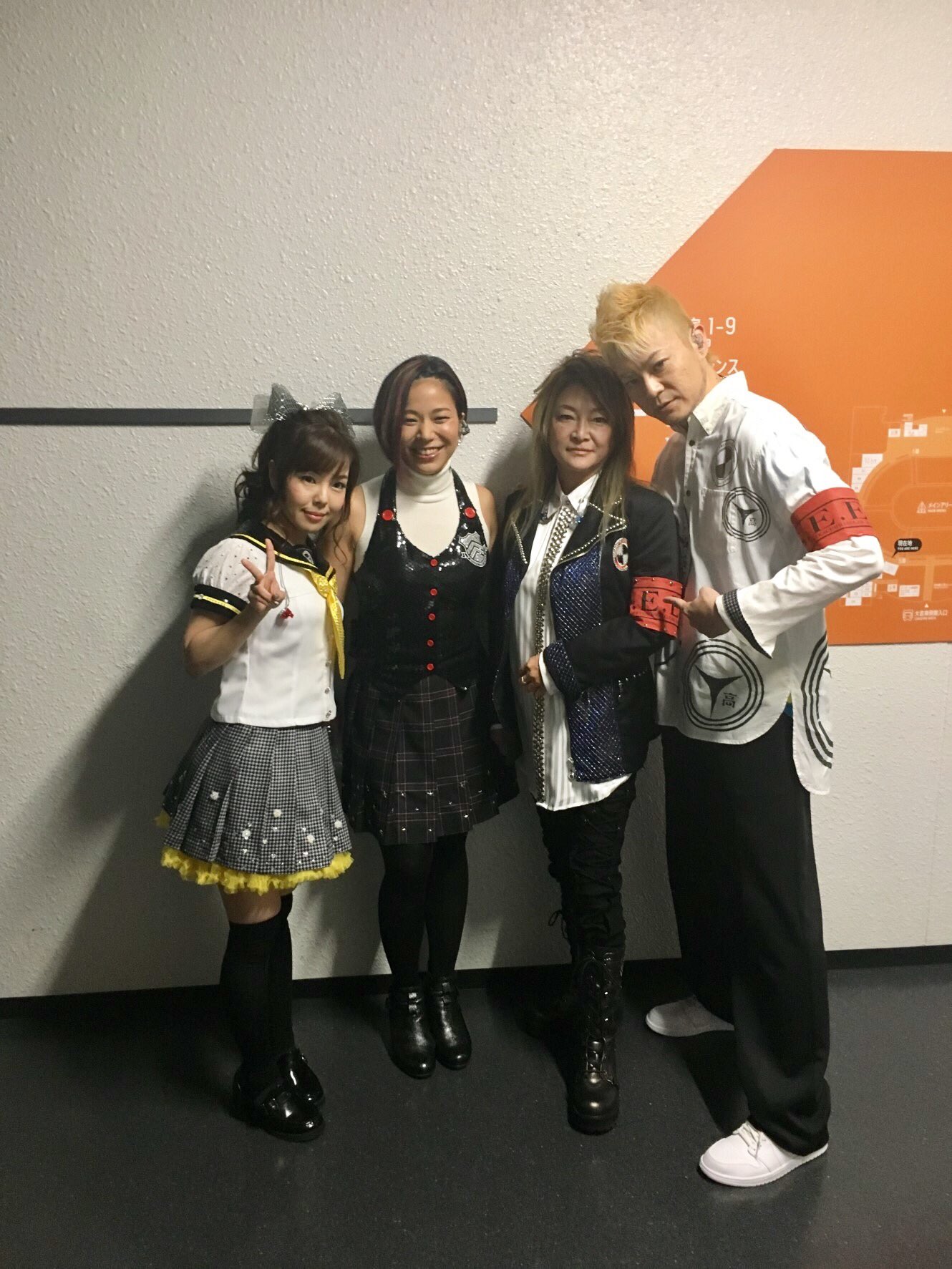 平田志穂子 Pa Twitter フロントチームの写真をいただきました みんなお疲れ様でした Psb17