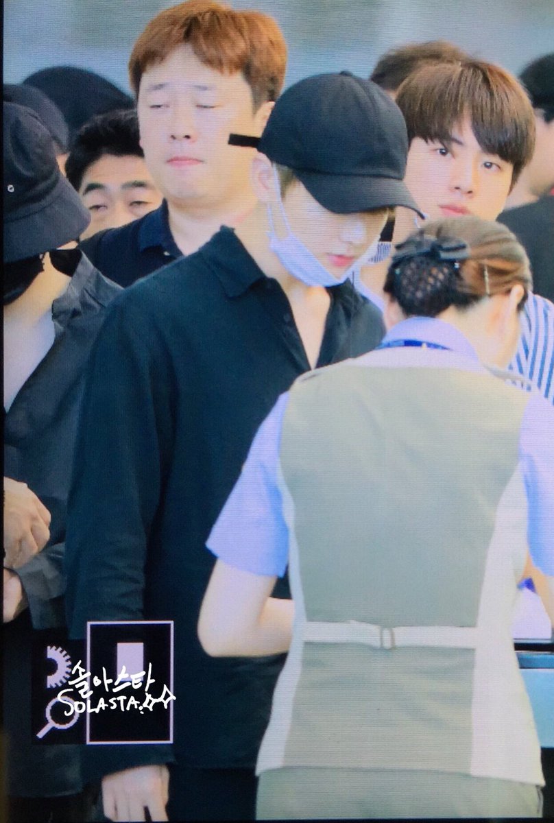 SOLASTAJK_1997's tweet photo. 170803 인천출국
#정국 #노츄 #JK #방탄소년단
귀여워😭😭😭💕 https://t.co/fZeVYsA6eF