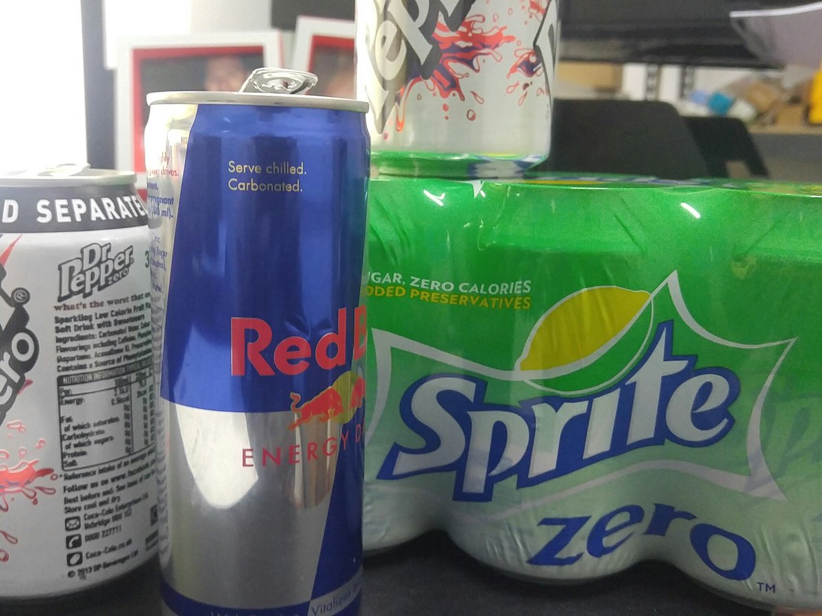 nodimegames's tweet image. I have an addiction to fizzy pop :( #NotGoodForMe but #Yolo #haha its my daily #fuel to keep me going, so I can #stream and #game at night