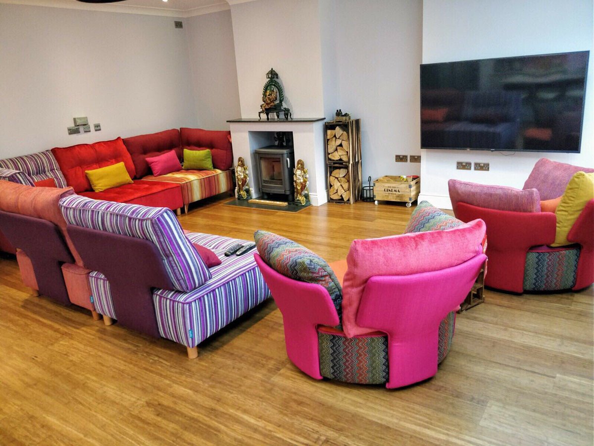 sofafred's tweet photo. Customer pics of their gorgeous new furniture #makeitspecial #personalised #lowseating https://t.co/hqWXcexPP8