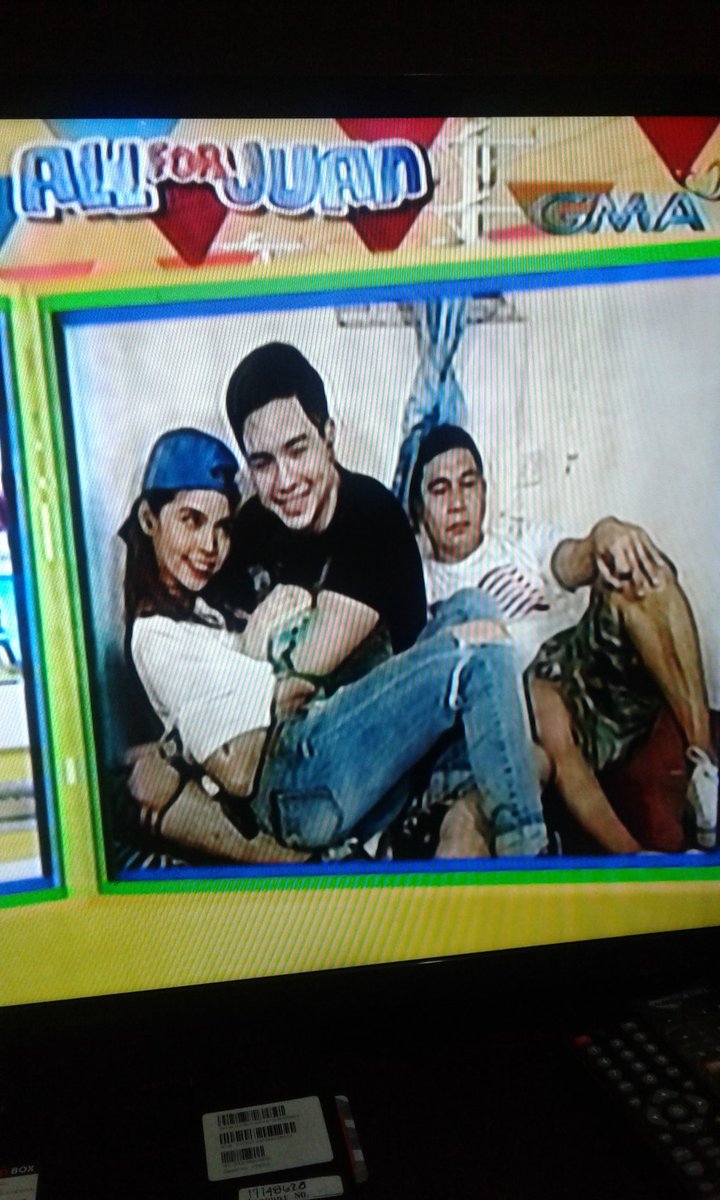 ParalejasCherry's tweet photo. Grabe nman yung 2 to khit hirap na hirap kaya pa raw💑😘😘😘 #ALDUB107thWeeksary https://t.co/HoaGKccJEw
