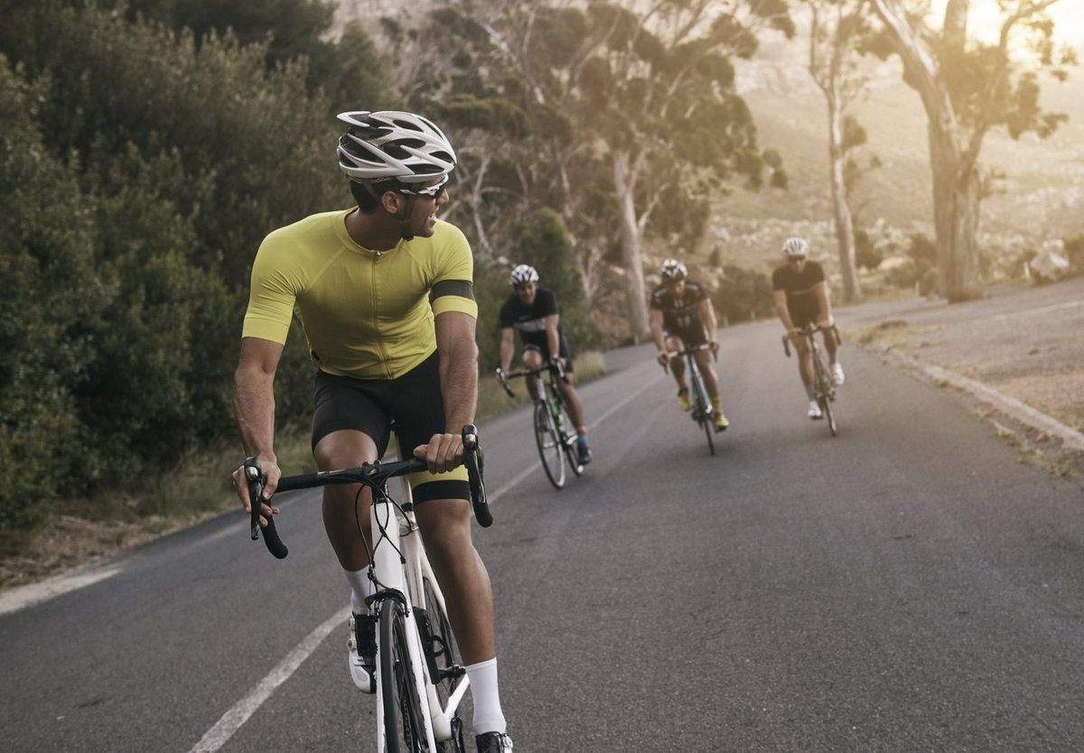 LinkedFitness_'s tweet photo. #IRONMAN certified coach @3athloscoaching tells us what  you need to include in your #Triathlon training plan https://t.co/hxeYPQkFHf #tri https://t.co/fUiv4BS5E0