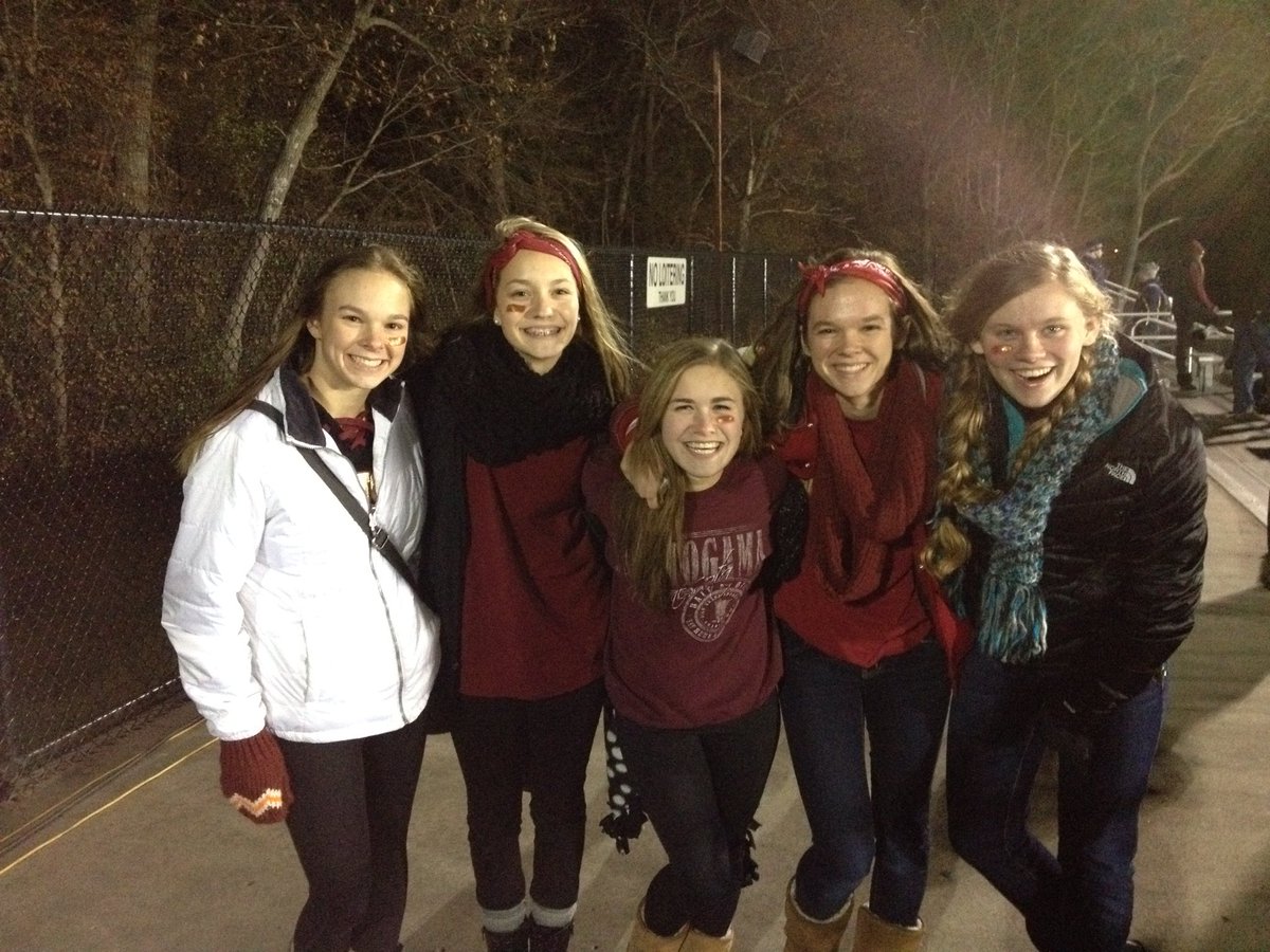 Happy birthday <a href="/kellymcnamee2/">Kelly</a> 🎈🎉 hope your day was great!!