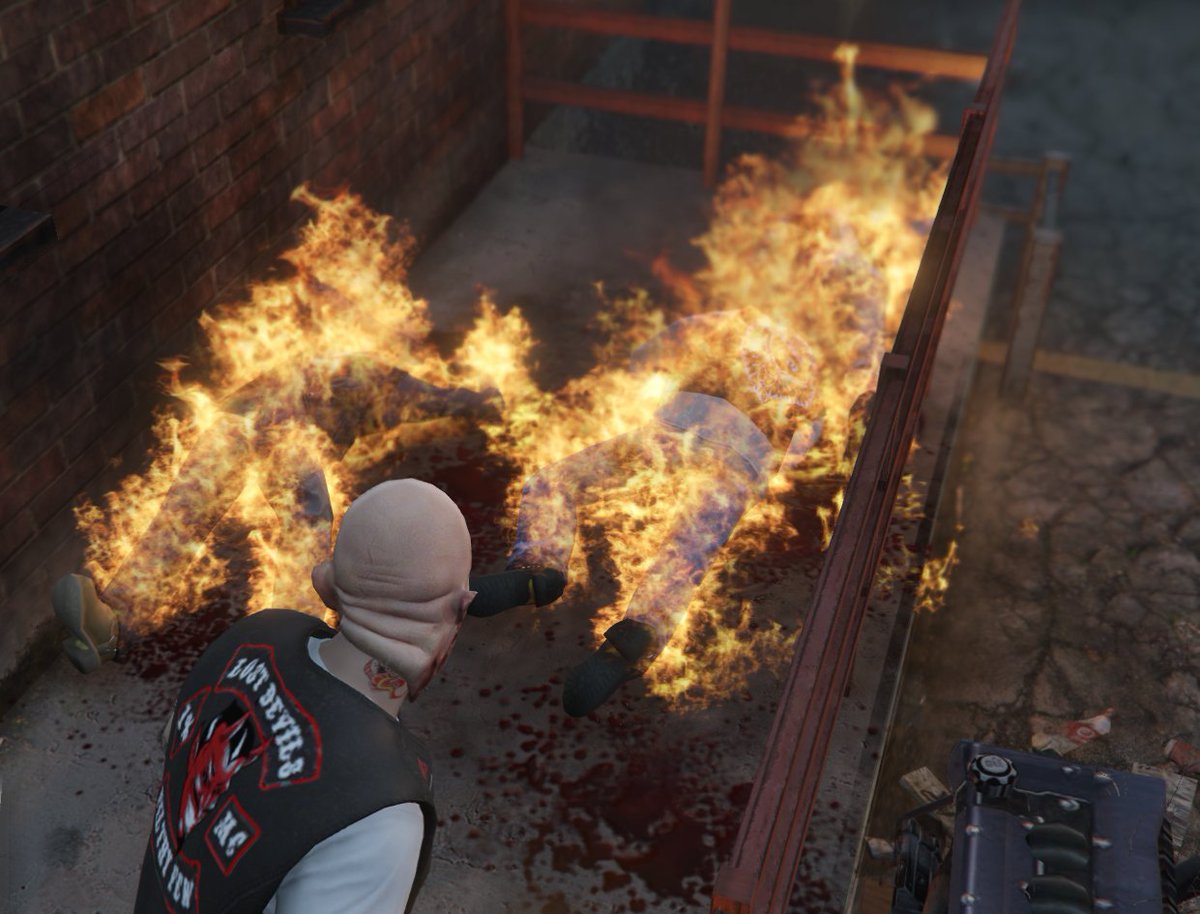 Keltickop's tweet photo. #LDGS#BURNLOSTMC https://t.co/y6KKLOsc6c